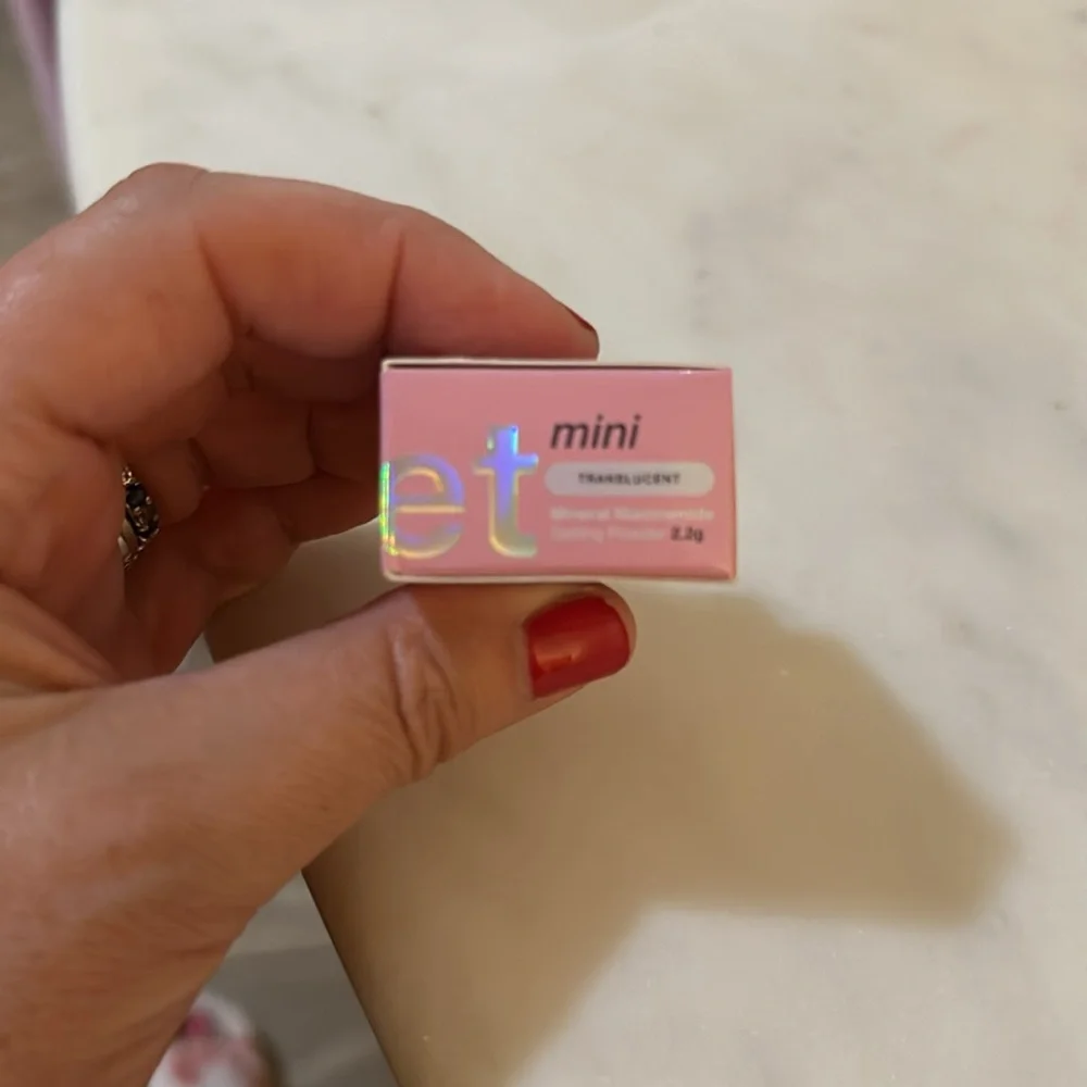toy factory loose translucent powder